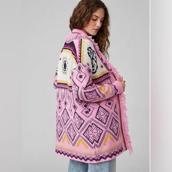 Sweaters - Pink Geometric Aztec Print Fringe Cardigan